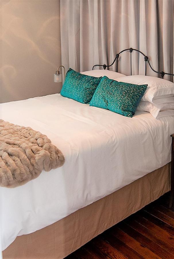 Dabbs Hotel Bed And Breakfast Llano 외부 사진
