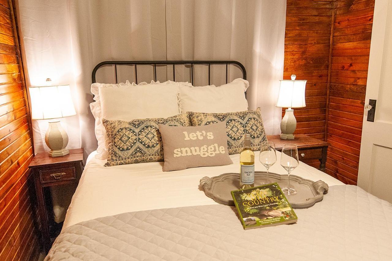 Dabbs Hotel Bed And Breakfast Llano 외부 사진