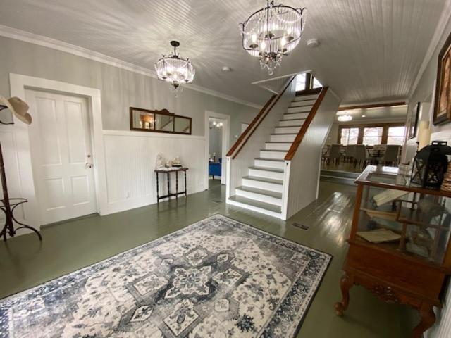 Dabbs Hotel Bed And Breakfast Llano 외부 사진