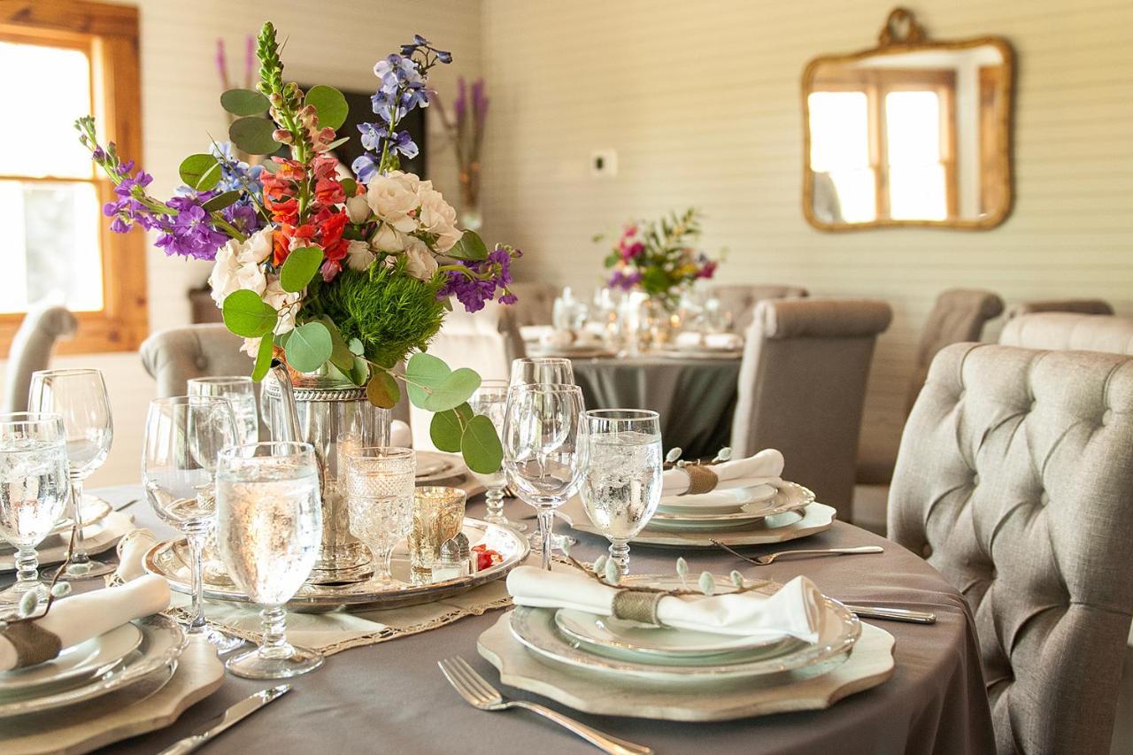 Dabbs Hotel Bed And Breakfast Llano 외부 사진