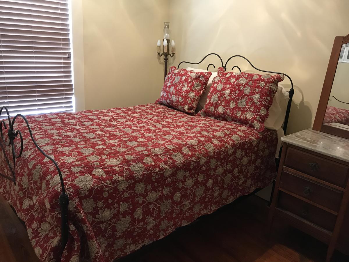 Dabbs Hotel Bed And Breakfast Llano 외부 사진