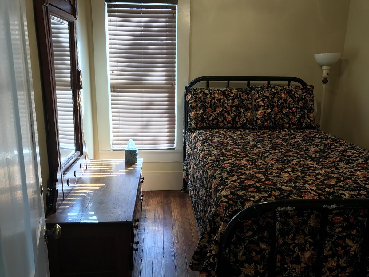 Dabbs Hotel Bed And Breakfast Llano 외부 사진